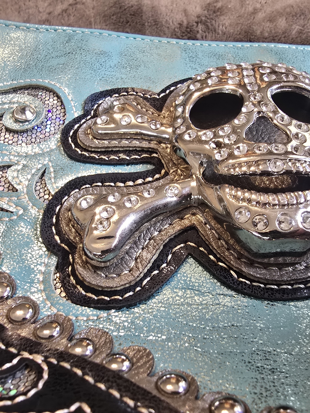Pirate Turquoise Skull and Crossbones Bling Embellished Women’s Handbag - Picture 5 of 15